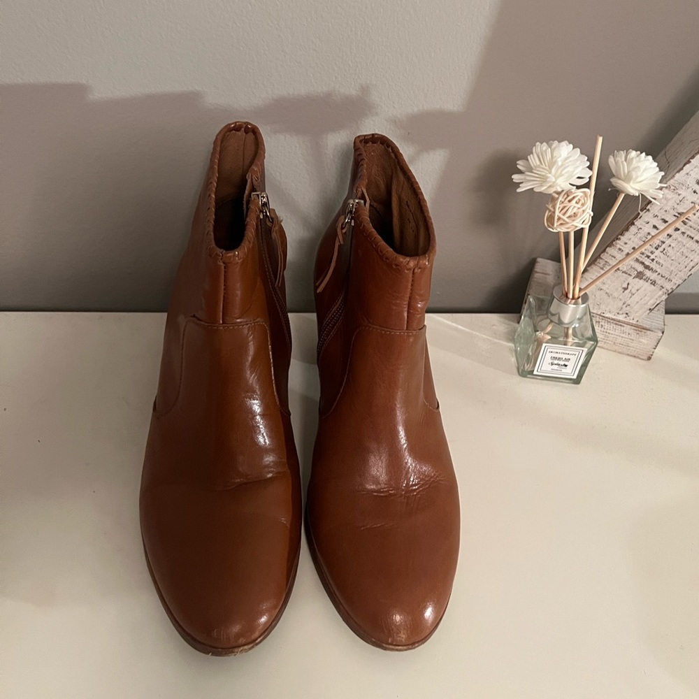 Jack Rogers boots - Picture 2 of 6